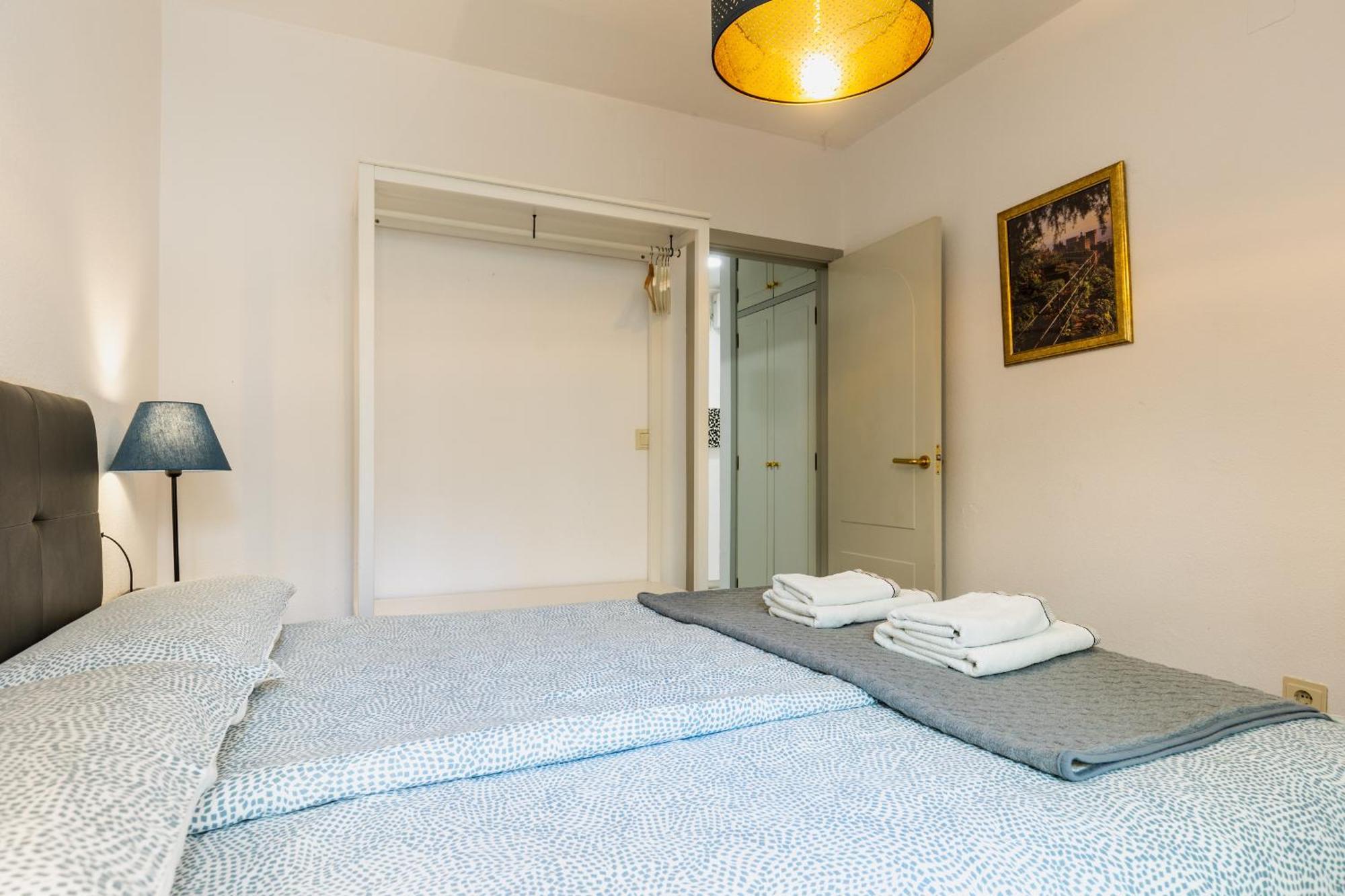 Apartamentos Ruta De La Sierra Cenes De La Vega Bagian luar foto