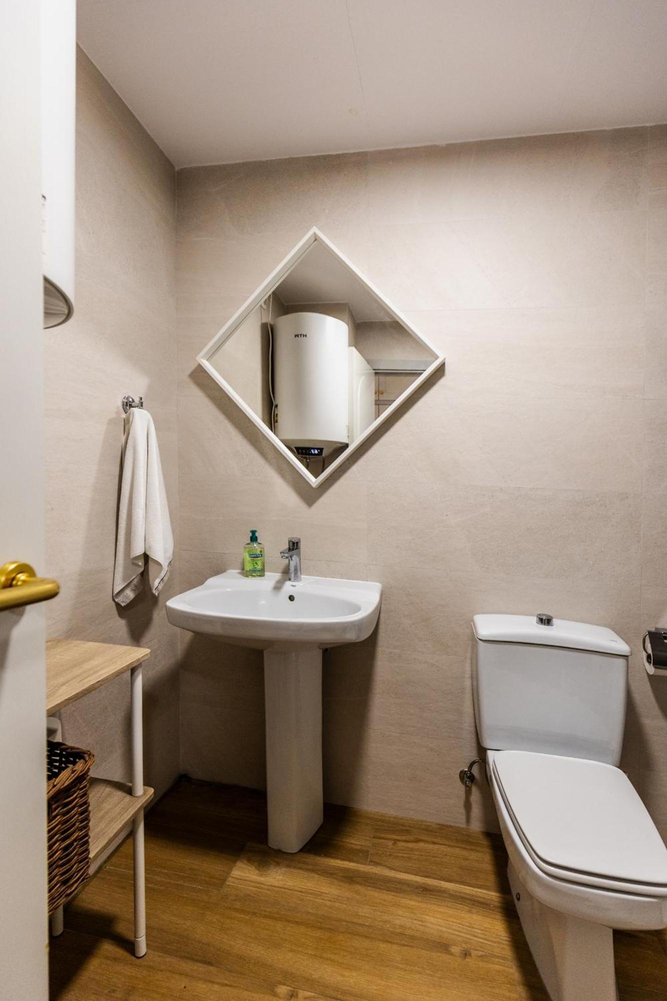 Apartamentos Ruta De La Sierra Cenes De La Vega Bagian luar foto